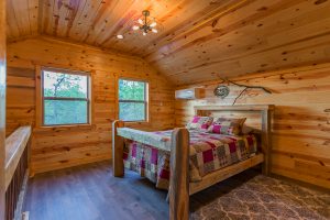 Upstairs Queen Bed Hideaway At Clear Sky Ridge Cabin Rentals Near Wolf Pen Gap In Mena Arkansas